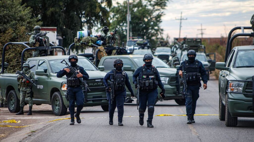 Fuerzas Federales detuvieron a “El Guasón” expolicía y lugarteniente del “H”, líder del grupo delictivo “La Barredora”.