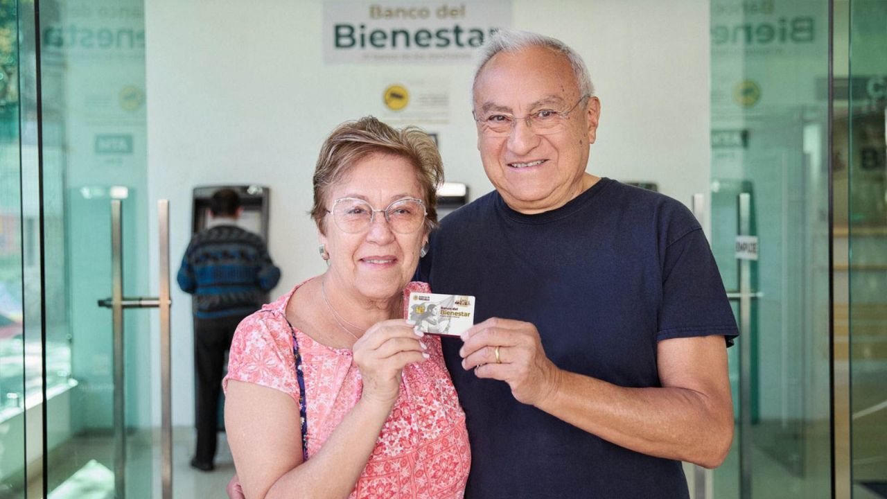 Descubre qué beneficios ofrecen algunos comercios al pagar tus comprar con la tarjeta bienestar en la que se depositan los apoyos sociales.