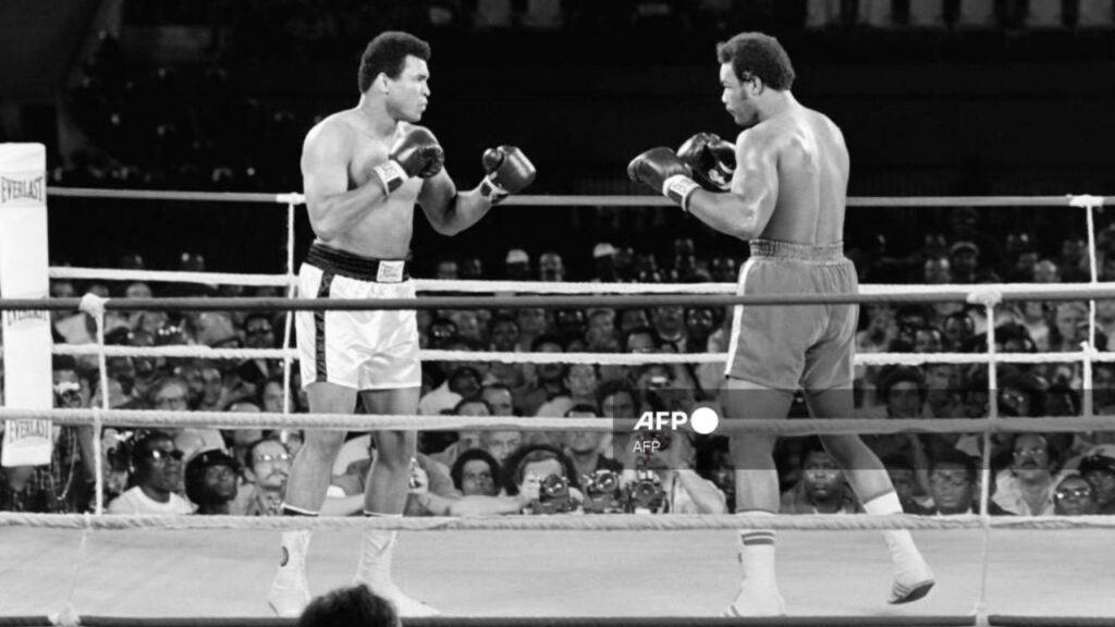 En 1974 se llevó a cabo la emblemática pelea de boxeo entre George Foreman y Muhammad Ali.