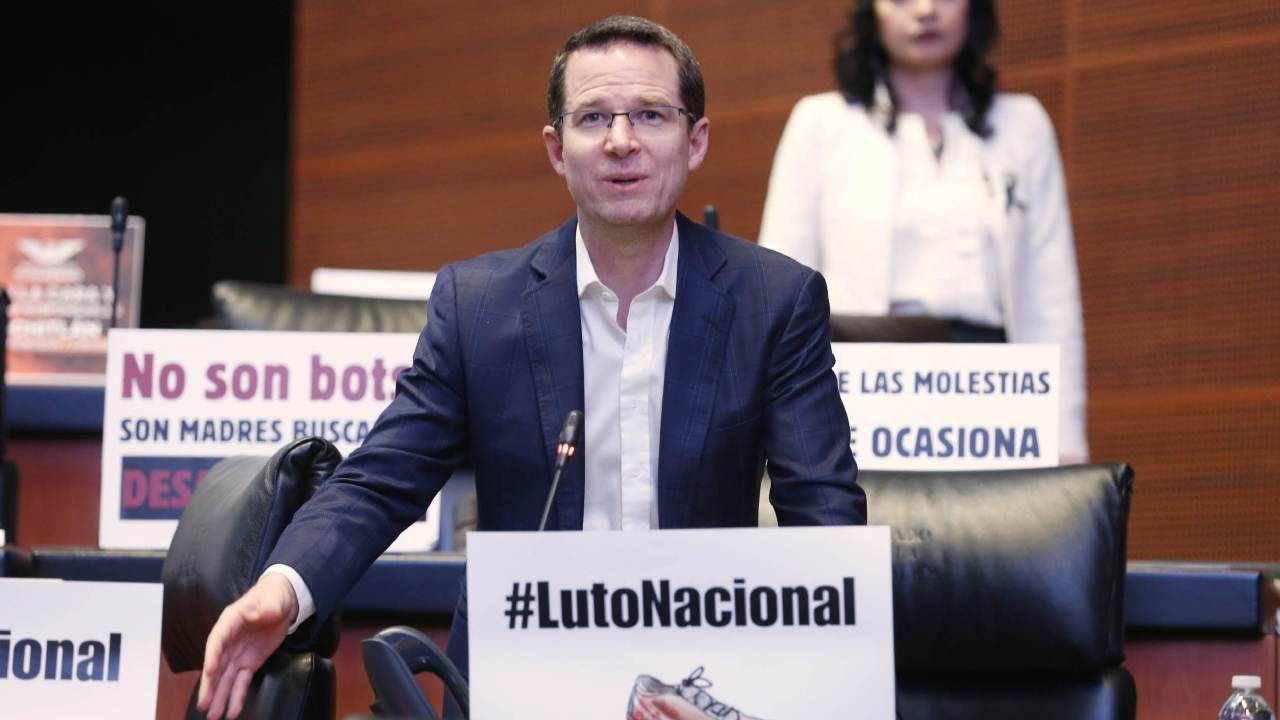 Ramírez Cuéllar propuso en San Lázaro que se elimine el fuero a los legisladores, y Gerardo Fernández Noroña y él panista, Ricardo Anaya, coincidieron en rechazarla