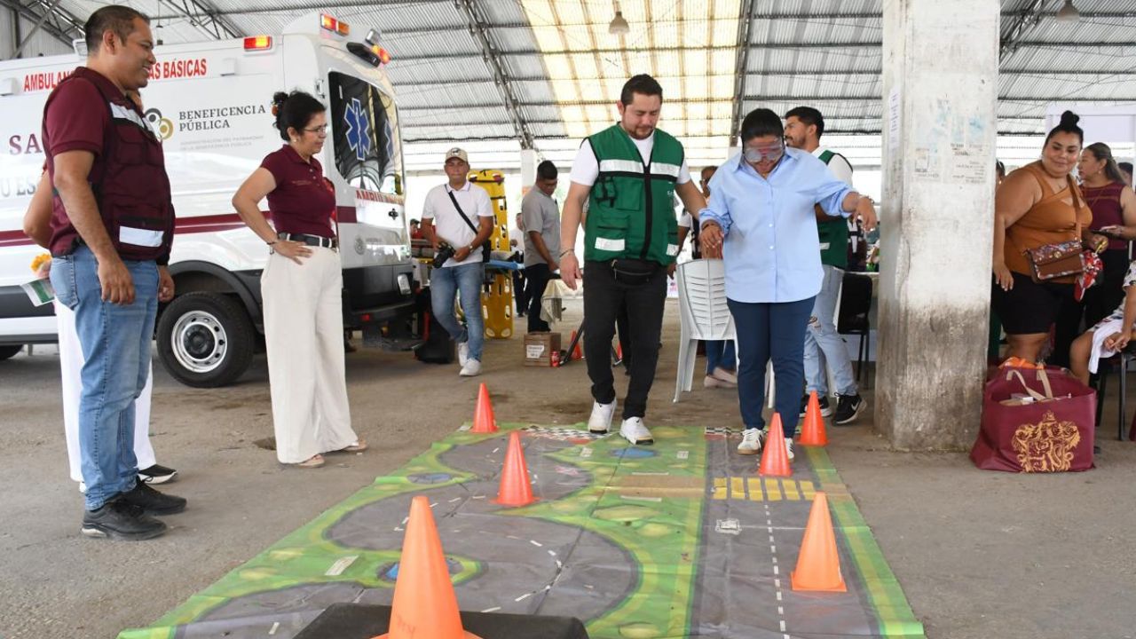 Salud a tu Barrio llega a Escárcega con atención médica gratuita