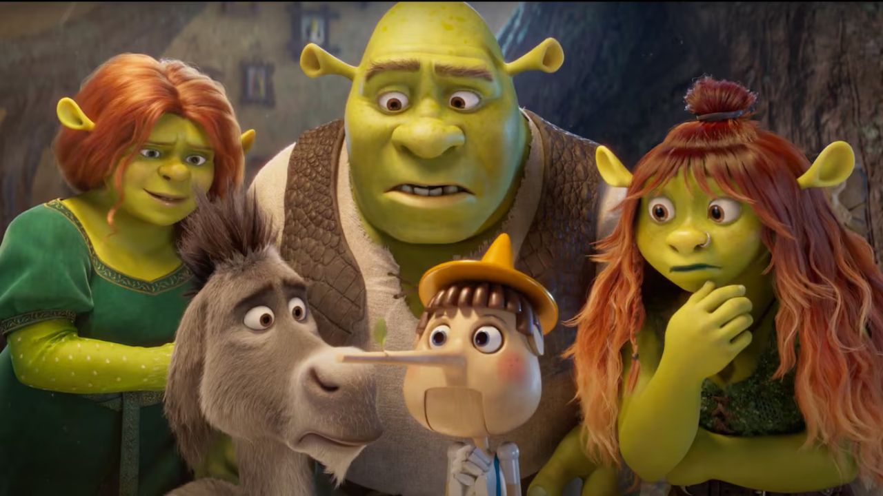 El actor de doblaje Alfonso Obregón puso en duda su participación y la de Derbez en la película Shrek 5, por diferencias con Dreamworks.