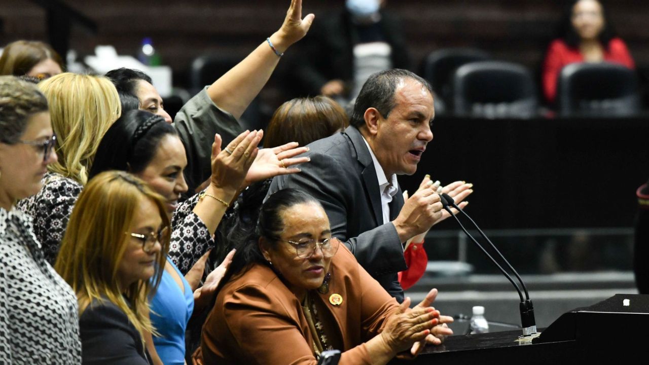 Luisa María Alcalde, dirigente de Morena, acusó que la Oposición se aprovecha del caso Cuauhtémoc Blanco para criticar a la 4T.