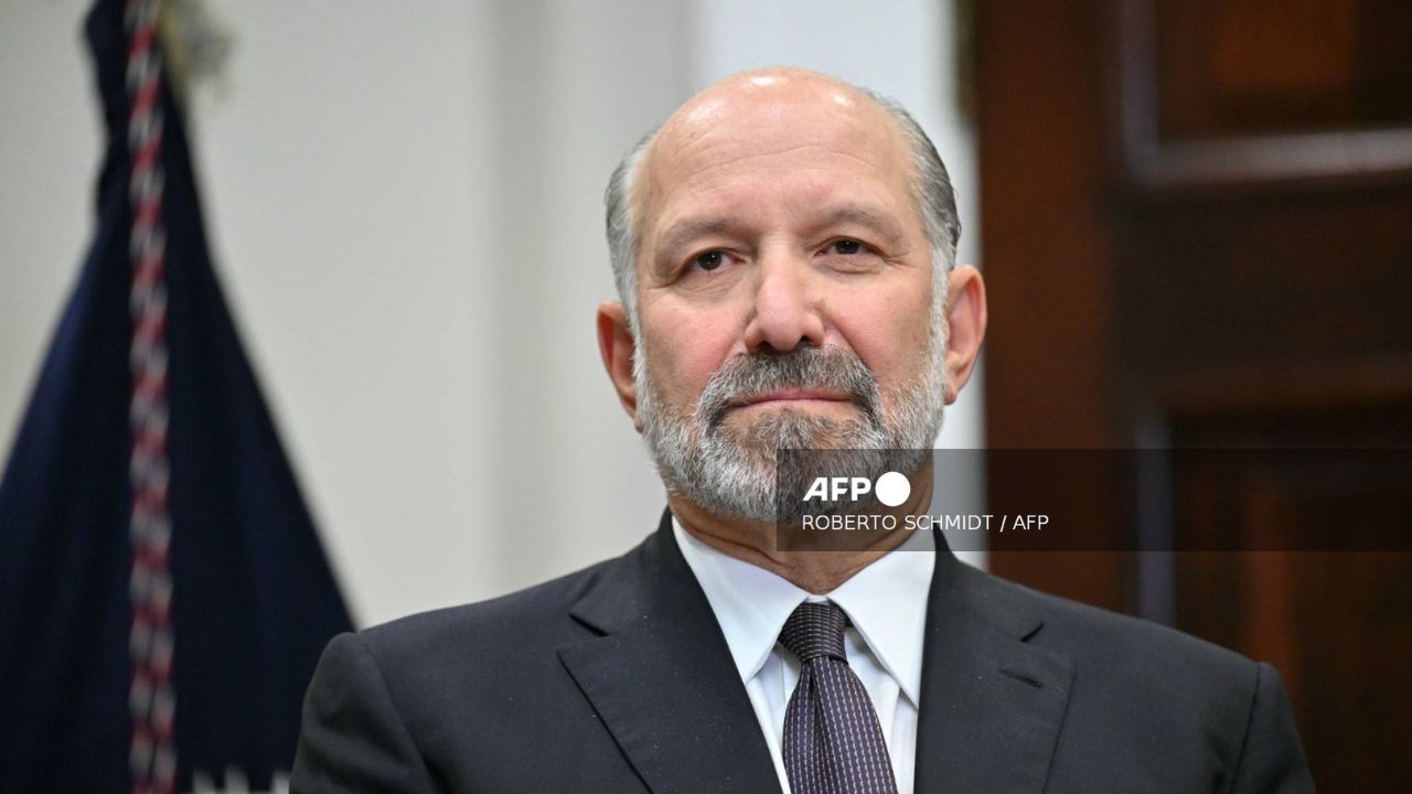 Peso se recupera ante el dólar tras comentarios de Howard Lutnick, secretario de Comercio de EU.