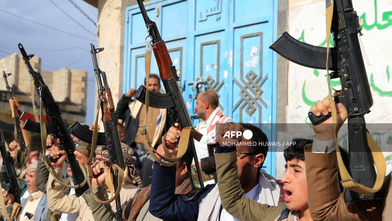 Los rebeldes hutíes de Yemen anunciaron que retomarán sus ataques contra barcos vinculados a Israel.