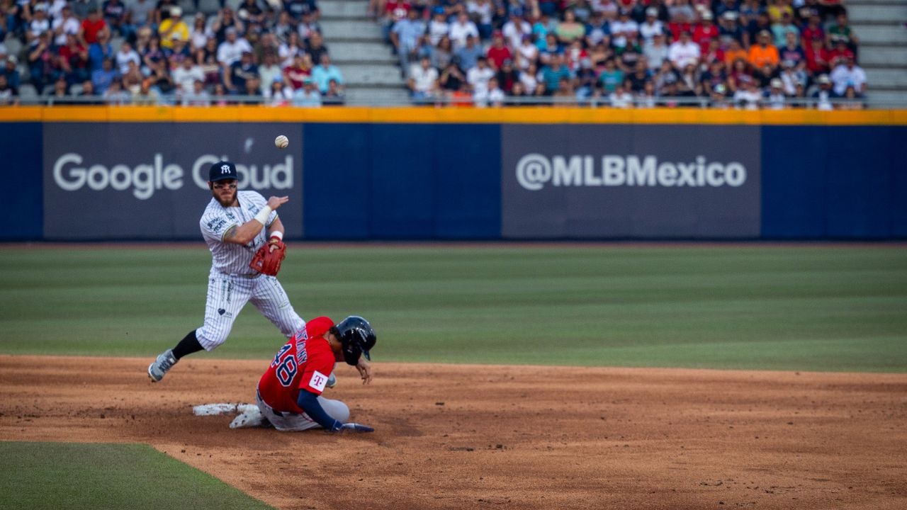 Ante más de 22 mil asistentes en el Estadio Mobil Super de Monterrey, Sultanes y Red Sox definieron el segundo juego amistoso.