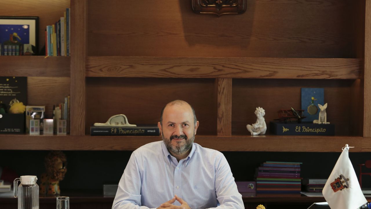 Ricardo Villanueva, Universidad de Guadalajara