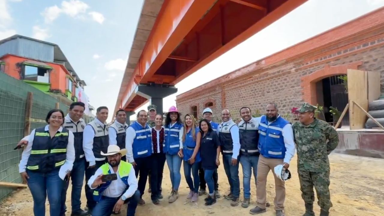 La presidenta Claudia Sheinbaum supervisó las obras del Tren Interoceánico y destacó los beneficios que traerá para la población del sureste.