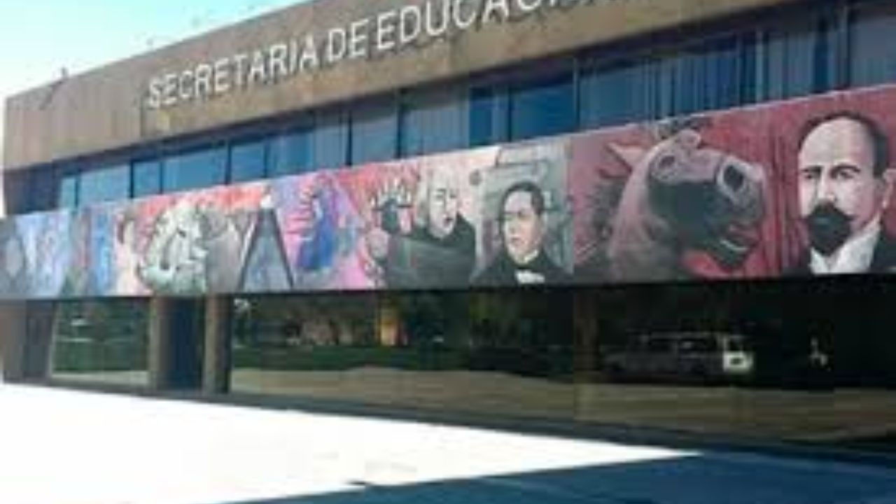 Las alianzas estratégicas no solo han contribuido a la formación de profesionales calificados, sino que también han reducido el desempleo juvenil
