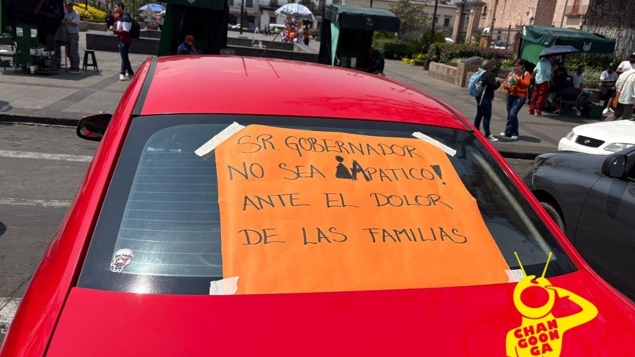 Taxistas de plataforma se manifiestan en Michoacán 