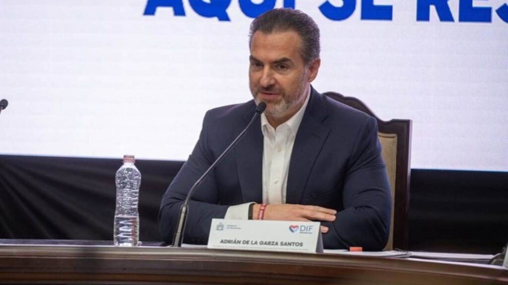 Adrián de la Garza propuso durante su campaña para alcalde que iba a crear un C5 en Monterrey, así como la construcción dos nuevos C4.