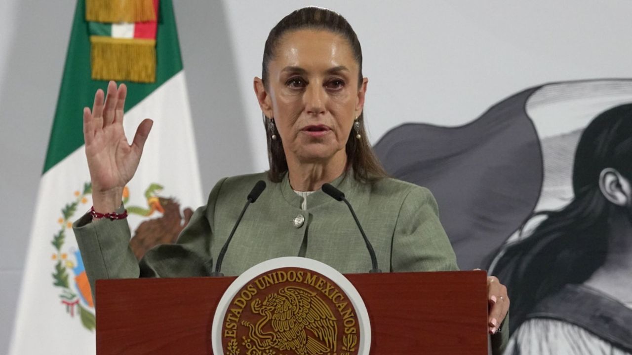 Claudia Sheinbaum señaló que la mejor defensa ante los aranceles, impuestos por Estados Unidos, es que México produzca lo que consume.