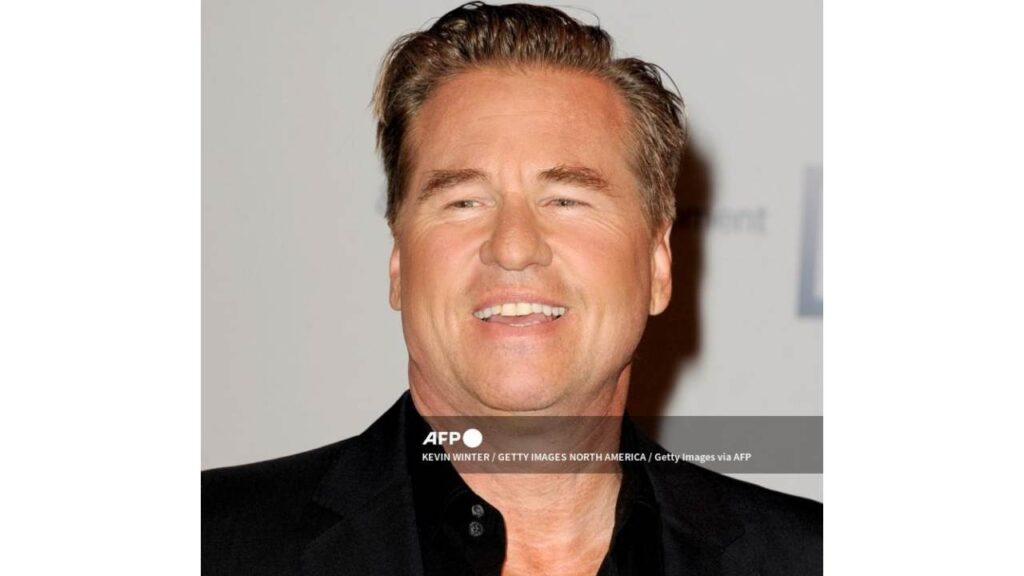 Val Kilmer se hizo de un nombre al interpretar el personaje de Tom "Iceman" Kasanzky en la afamada película "Top Gun: pasión y gloria".