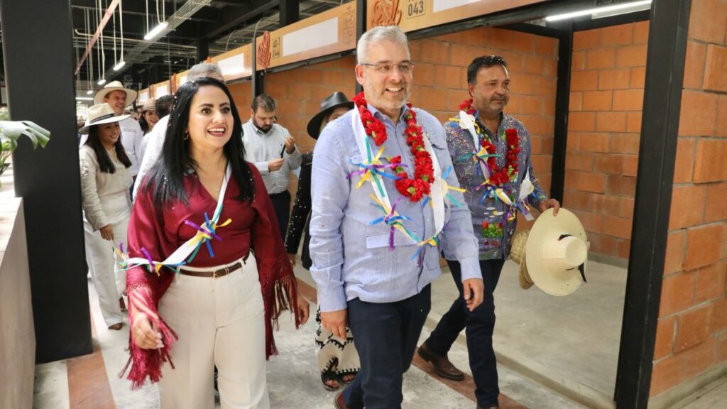El gobernador de Michoacán, Alfredo Ramírez Bedolla, inauguró el nuevo mercado de Pátzcuaro.
