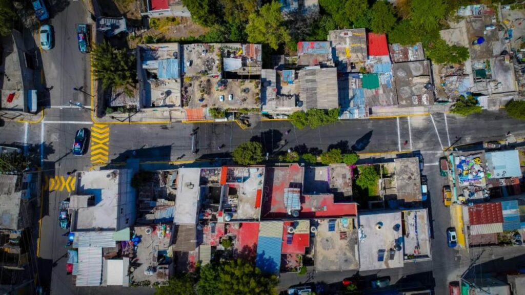 La repavimentación en Cuautepec se realizó de manera manual por personal especializado.