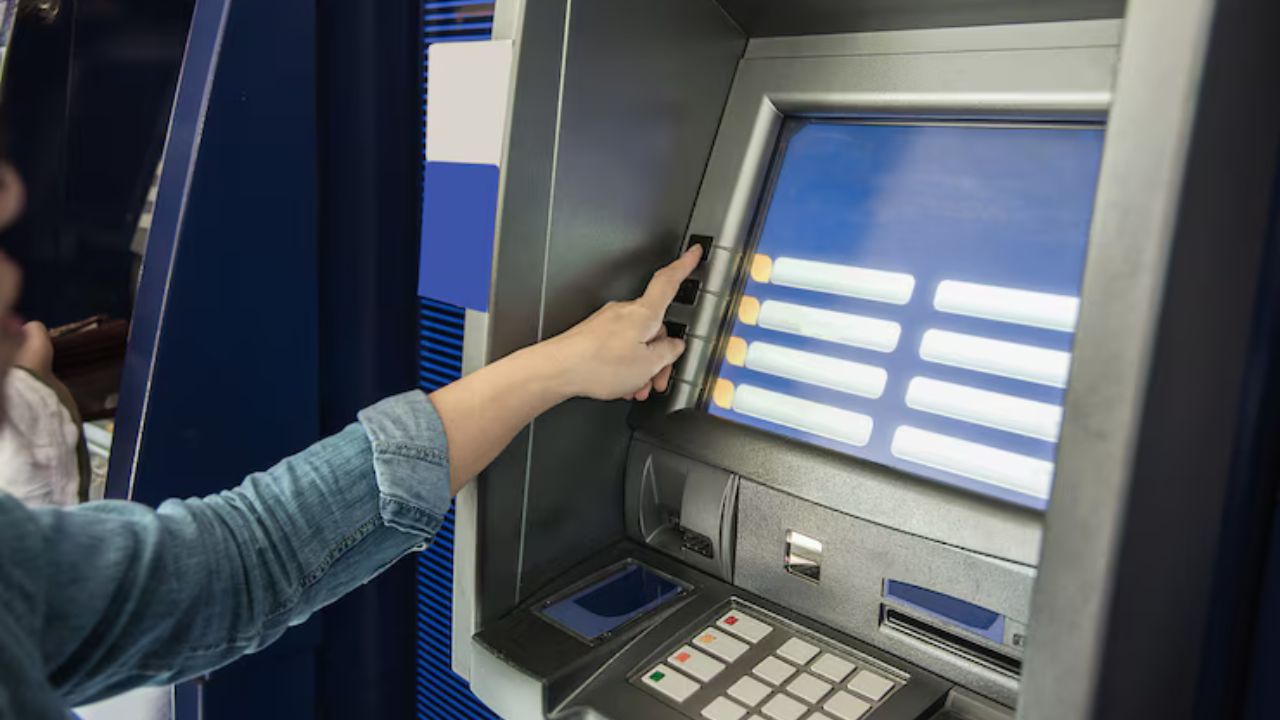 Las sucursales bancarias no operarán este jueves 1 de mayo, informó la Asociación de Bancos de México (ABM)