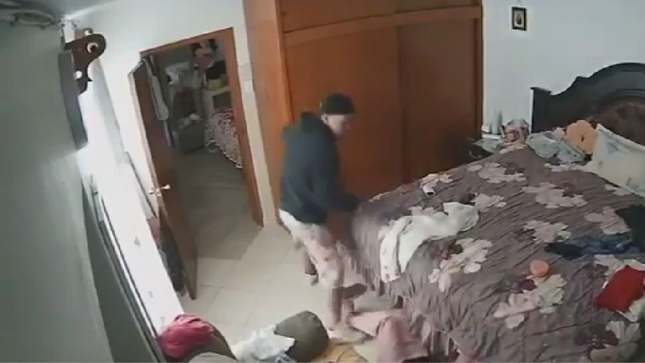 Sujeto engañó, agredió y asaltó a una abuelita al interior de su casa en Azcapotzalco.