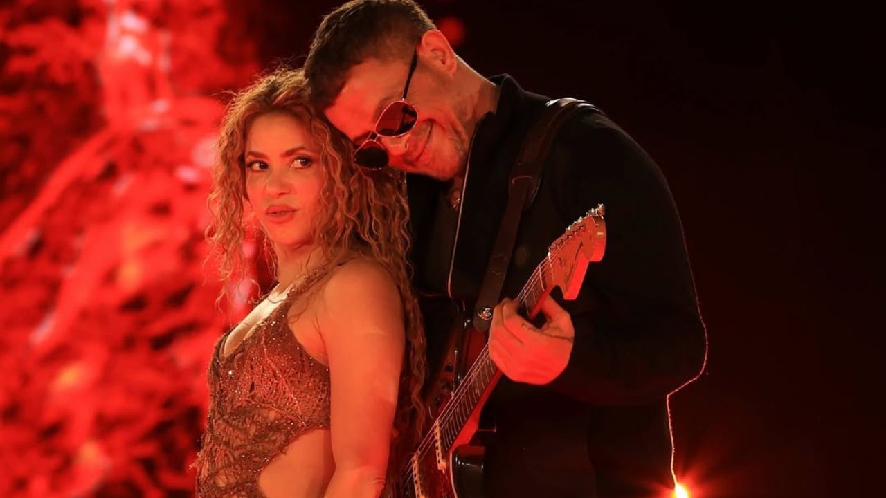 El cantante y compositor español Alejandro Sanz lanzó su nuevo material discográfico titulado, ¿Y ahora qué?
