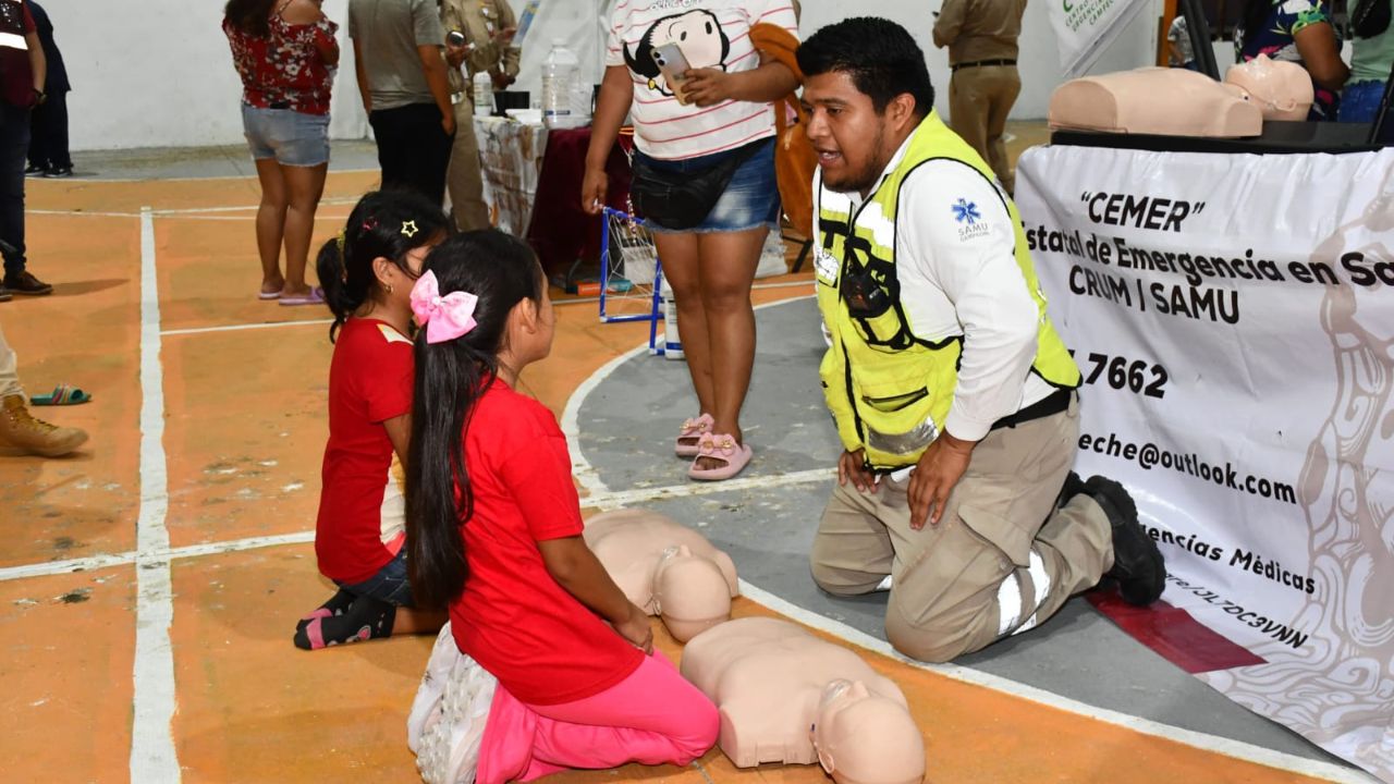 En todo el estado, continúan acercando de manera gratuita a las colonias y comunidades, los servicios gratuitos de Salud en tu Barrio.