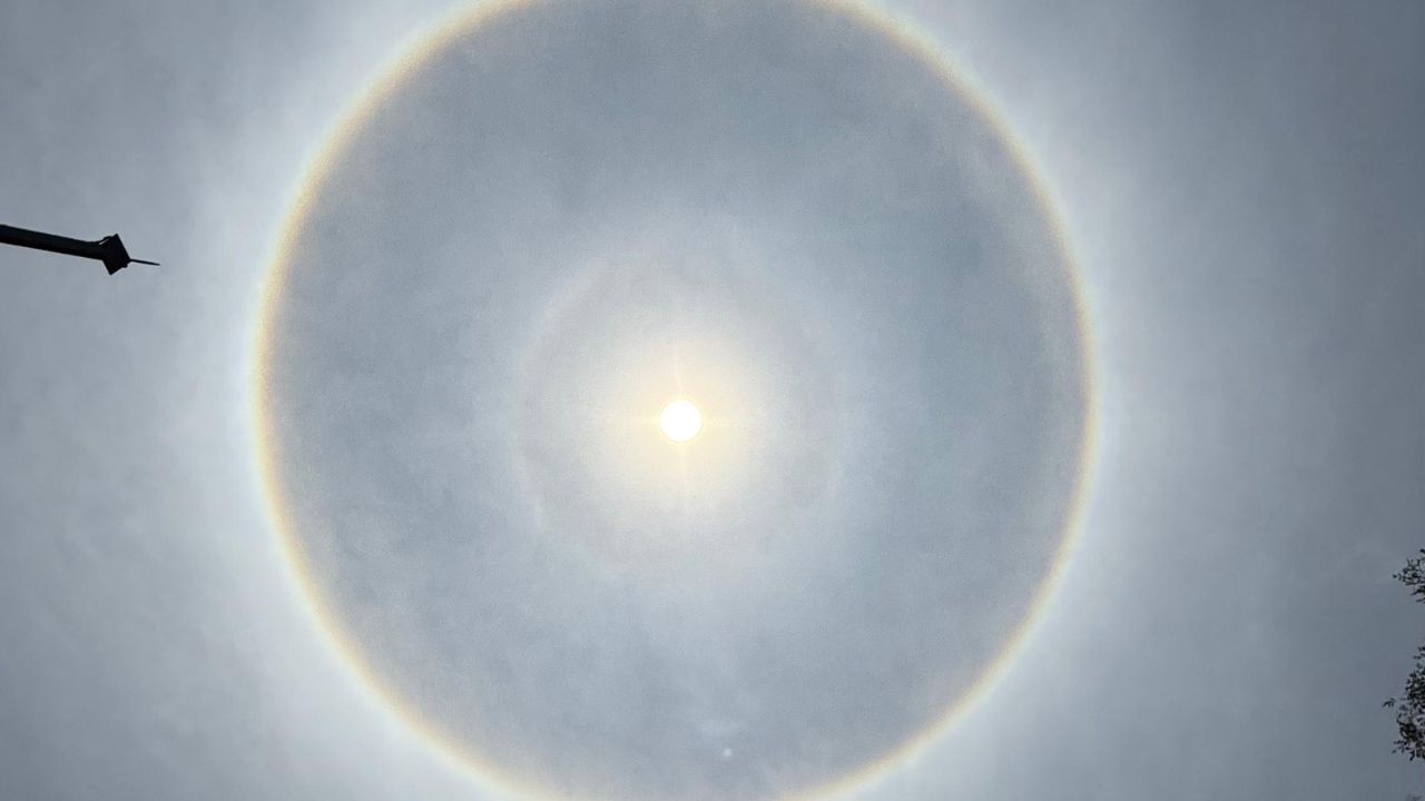 nuevo Halo Solar en el cielo