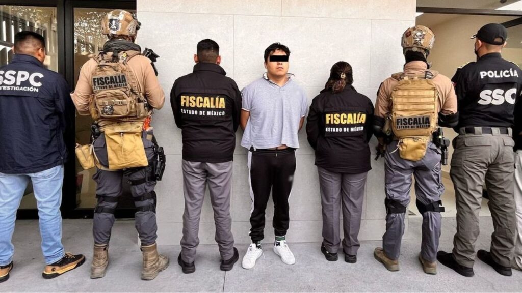 Fuerzas federales detuvieron en Coacalco a Brandon Salvador "M", alias "El Gastoncito" , actual líder del grupo delictivo "Los Gastones".