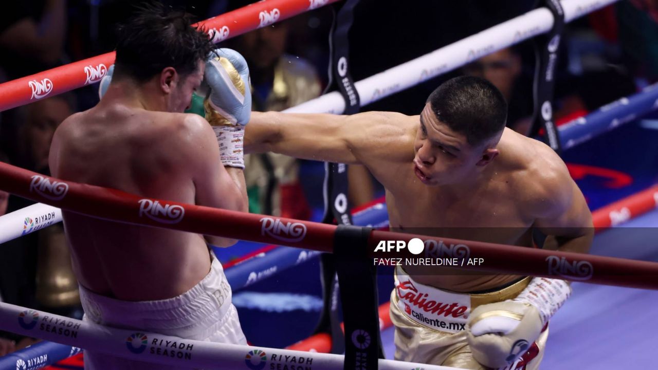 El pugilista mexicano Jaime Munguía tuvo su revancha en el segundo combate contra el francés Bruno Surace en Arabia Saudita.