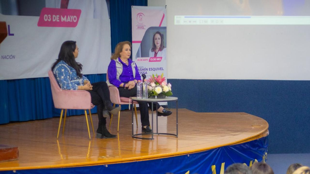 Yasmín Esquivel Mossa, afirmó que las personas juzgadoras deben actuar apegadas a la Ley, sin sumisión a los poderes económicos o políticos.