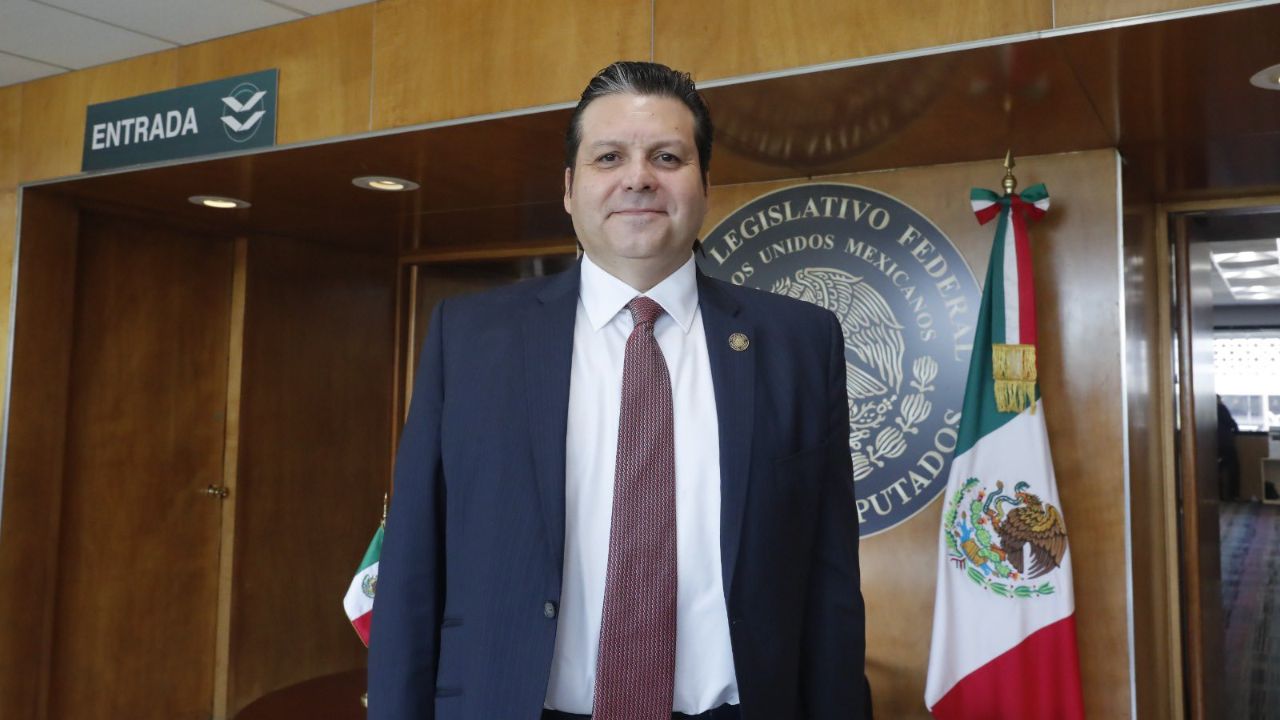 El diputado Mario Zamora, exhortó a autoridades de seguridad a que soliciten a EU información de funcionarios mexicanos investigados.
