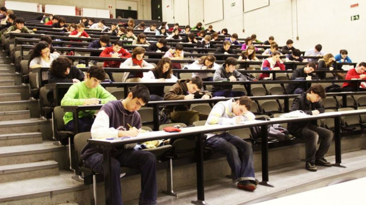 Universidades del Estado de México: requisitos para el pase directo sin examen y sin pago de derechos.