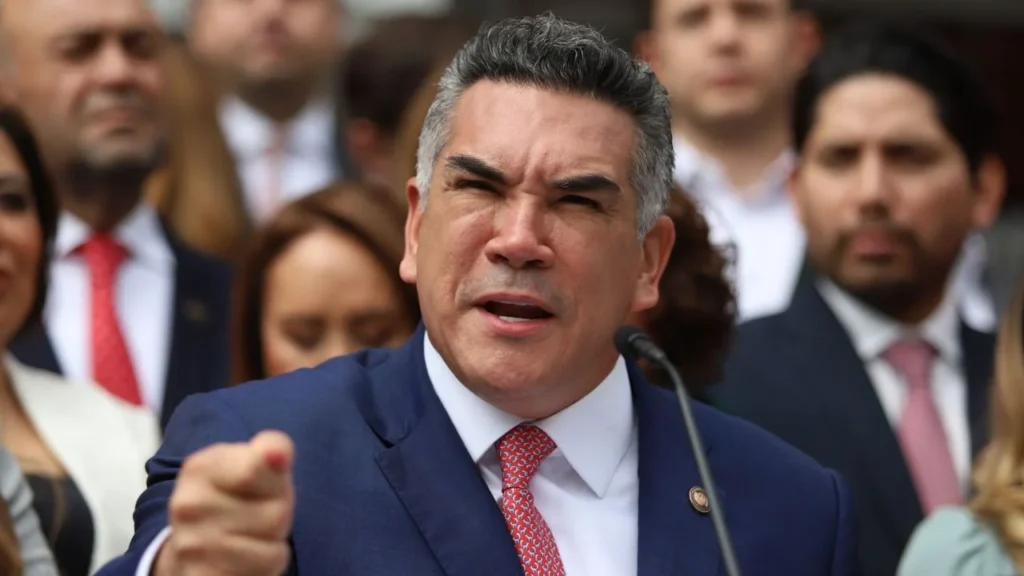 Alito Moreno se queja de Morena