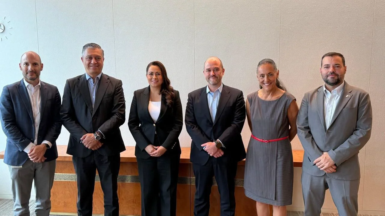 Tere Jiménez se reunió con Ivan Espinosa, director general mundial de Nissan 