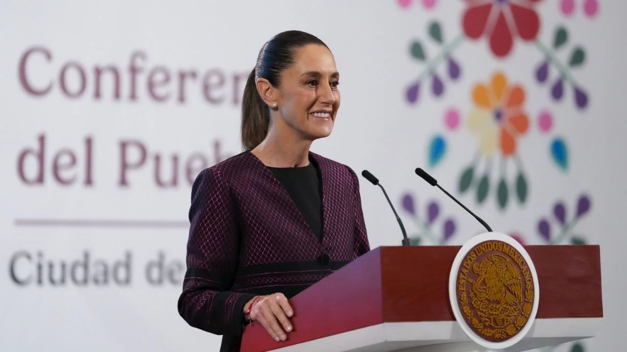 Claudia Sheinbaum durante su conferencia Mañanera del Pueblo
