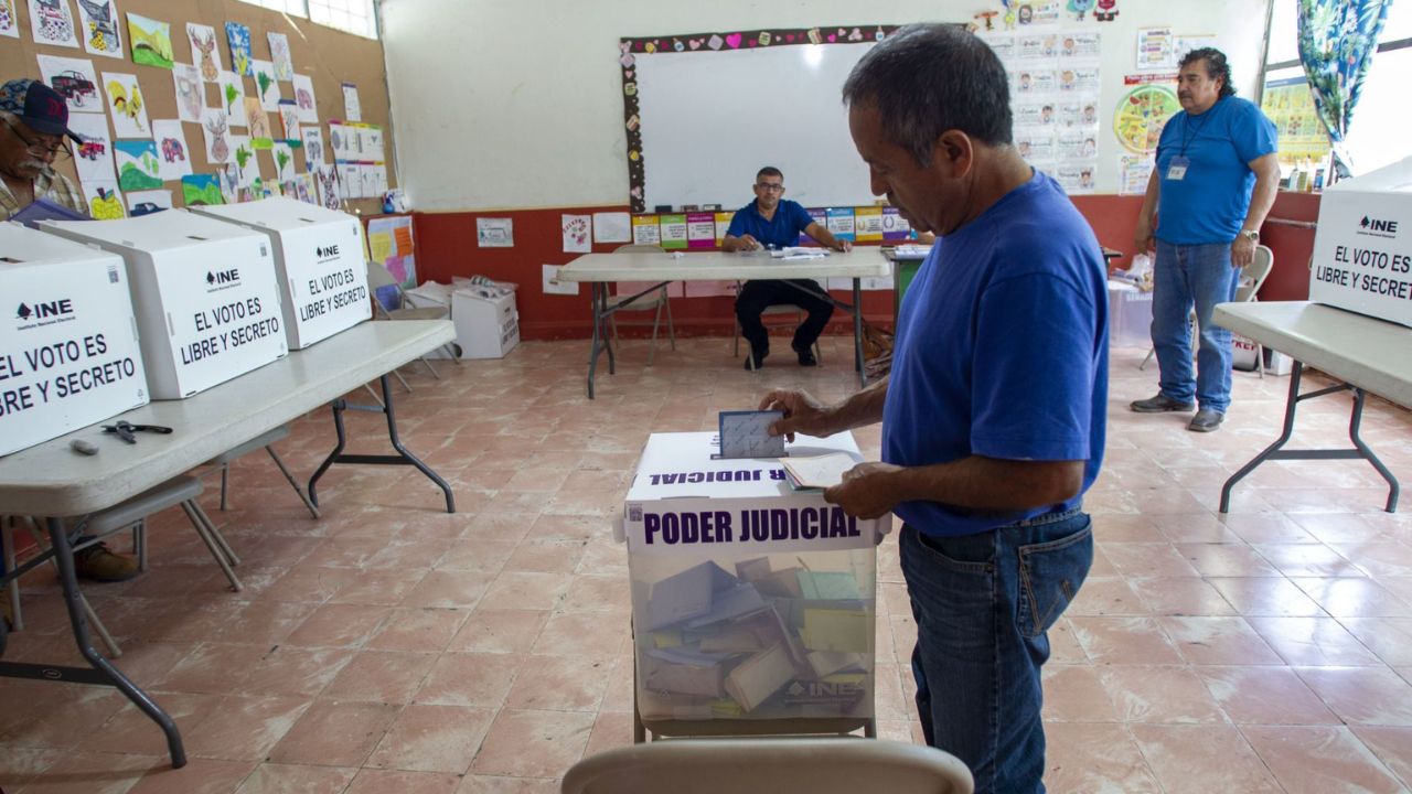 El INE en Nuevo León reportó al menos 11 incidentes durante la jornada electoral judicial de este 1 de junio, todas de ellas menores.