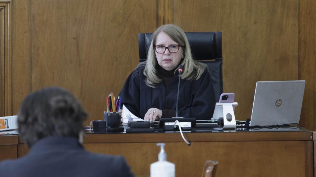 La ministra obtuvo los votos suficientes para permanecer en el máximo tribunal del país.