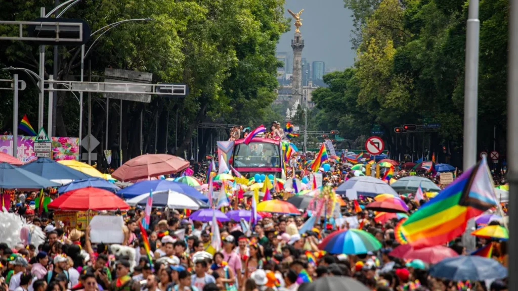 El Ángel de la Independencia será el punto de partida de la Marcha del Orgullo, que va contra los ataques y crímenes de odio.