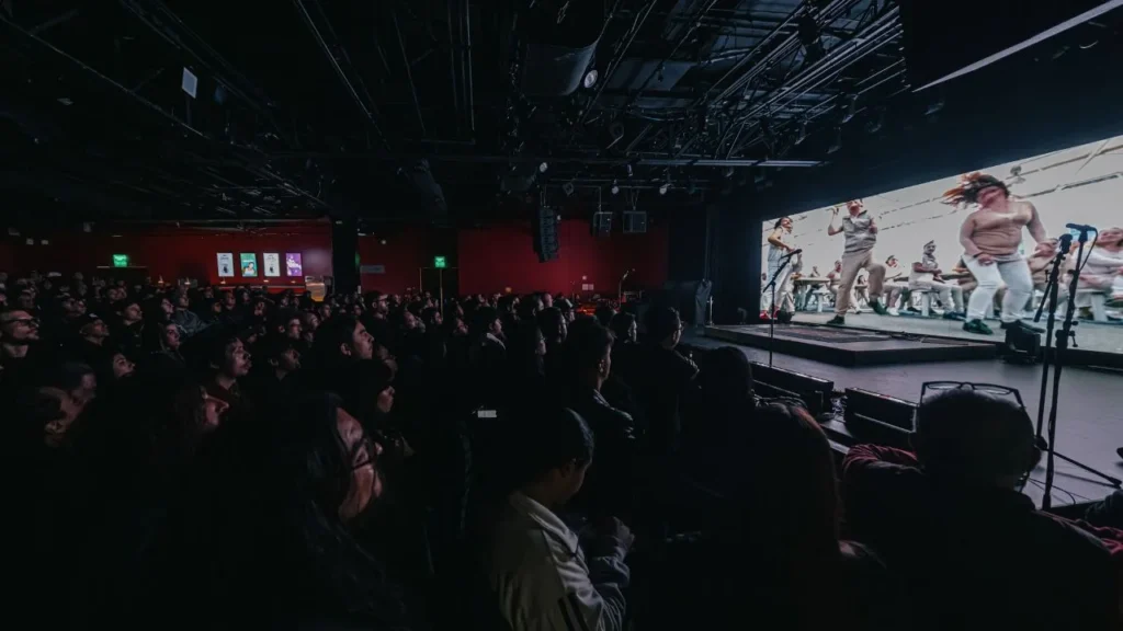 El documental Sin Barreras ha recibido premios en el MADH Island International Film Awards y el Festival de Cine de Barrio antes de su nominación en Cannes 2025.