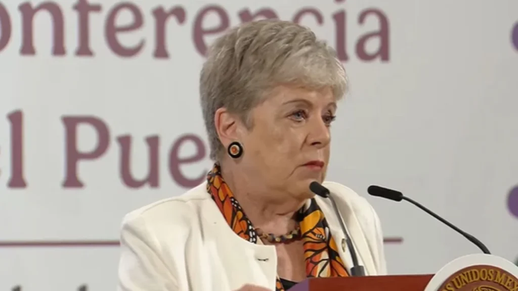  Respecto al Taller para Fortalecer el Combate contra la Tala Ilegal, Bárcena durante la Mañanera del Pueblo, destacó que participaron todos los representantes estatales (32) de la SEMARNAT junto con representantes de la Defensa, la SEMAR y la GN