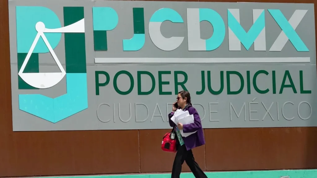 Tras cinco semanas de paro, trabajadores del Poder Judicial de la Ciudad de México, retomaron actividades