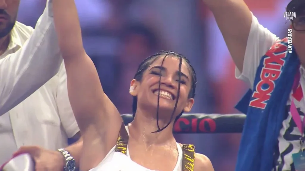 Alana Flores venció a Ari Geli en su combate de la Velada del Año V