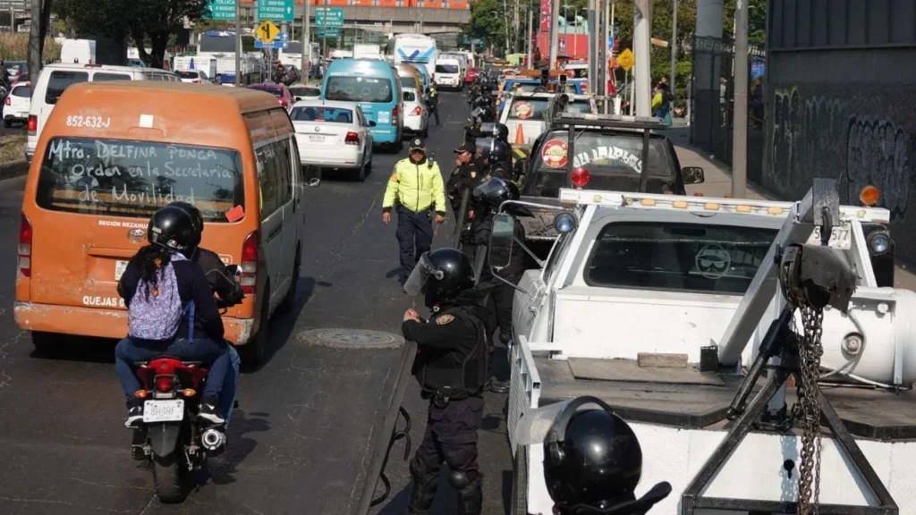 Autoridades advirtieron el posible bloqueo por una marcha de transportistas hacia el Zócalo