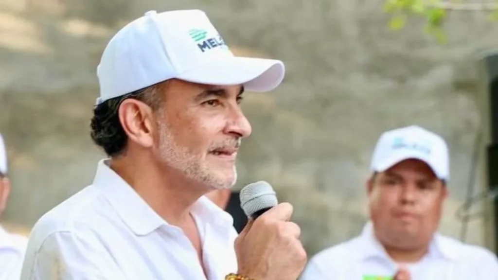 El senador Luis Armando Melgar del PVEM también defendió a Ricardo Salinas Pliego, a quien calificó de exitoso y honesto.