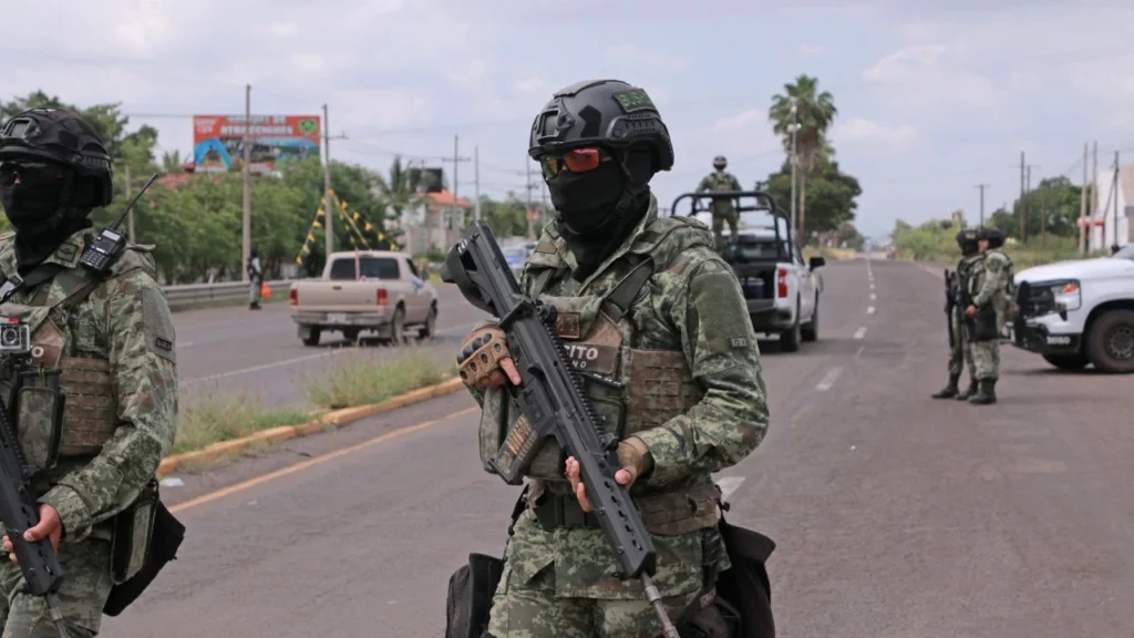 La narcoguerra entre Los Chapitos y Los Mayitos por el Cártel de Sinaloa ha dejado al menos 1,681 homicidios, 1,707 secuestros y 5,977 robos de vehículos desde el 9 de septiembre.
