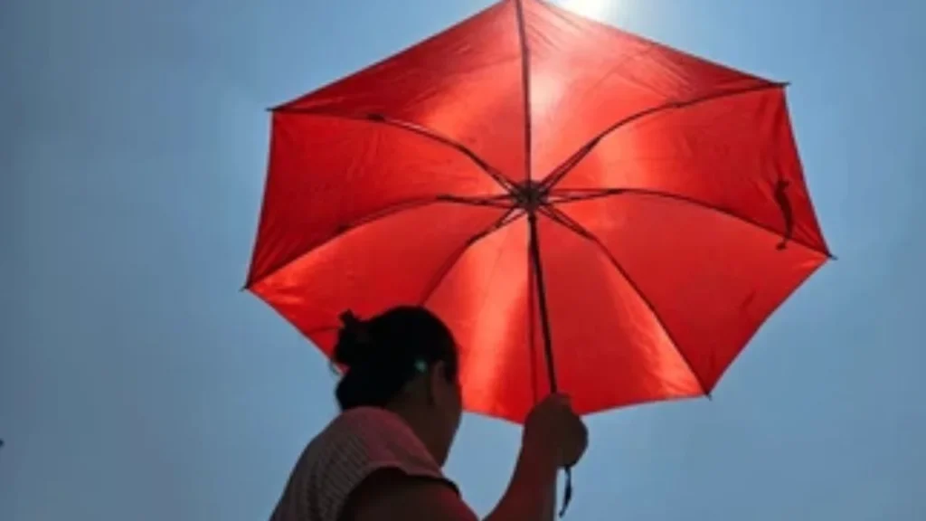 De acuerdo con el clima, hoy se prevé calor a medio día y probabilidad de lluvias por la tarde-noche