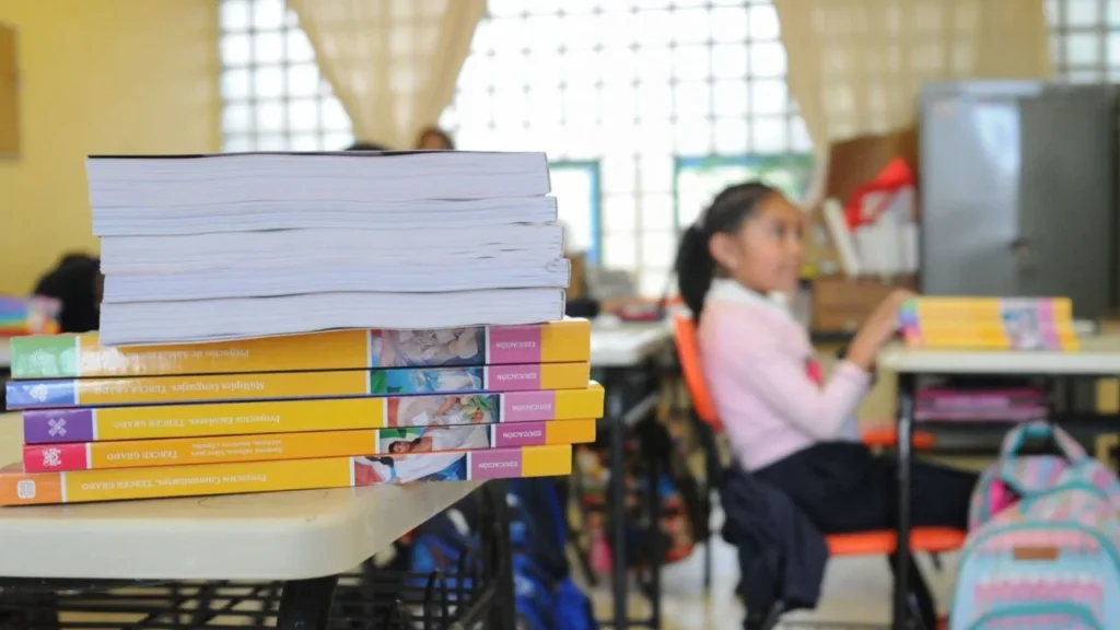 PAN vigilará que no existan abusos en compra de útiles escolares
