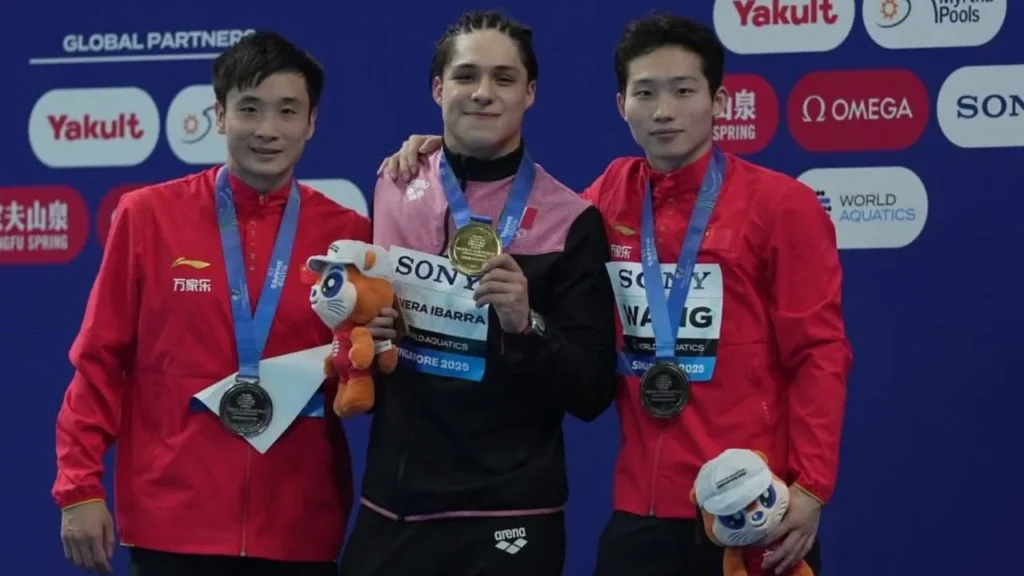 El mexicano Osmar Olvera se llevó la medalla de oro en el trampolín de 3 metros en el Campeonato Mundial que se lleva a cabo en Singapur.