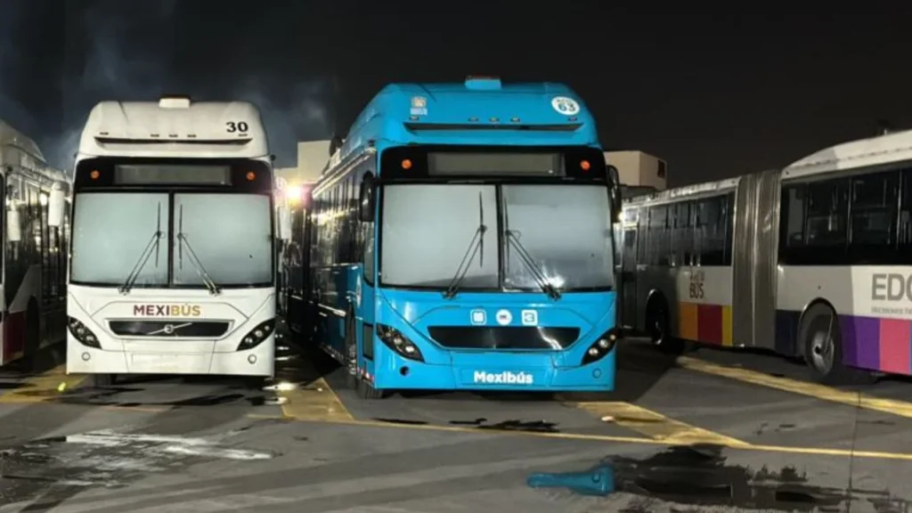 Suspenden Mexibús tras afectaciones  en vialidades primarias en Ecatepec tras  tormenta
