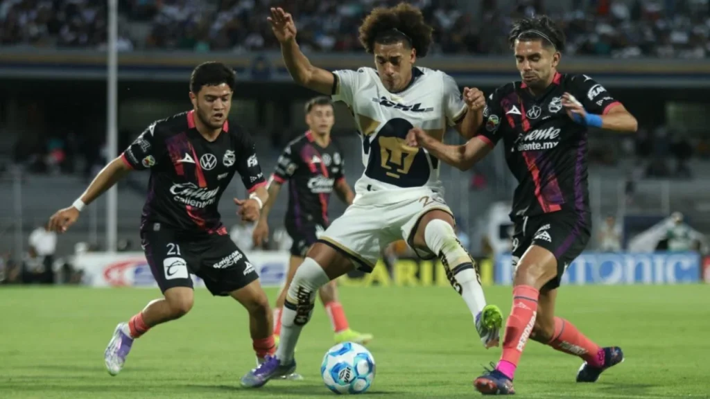 Pumas y Puebla igualan sin goles en C.U.