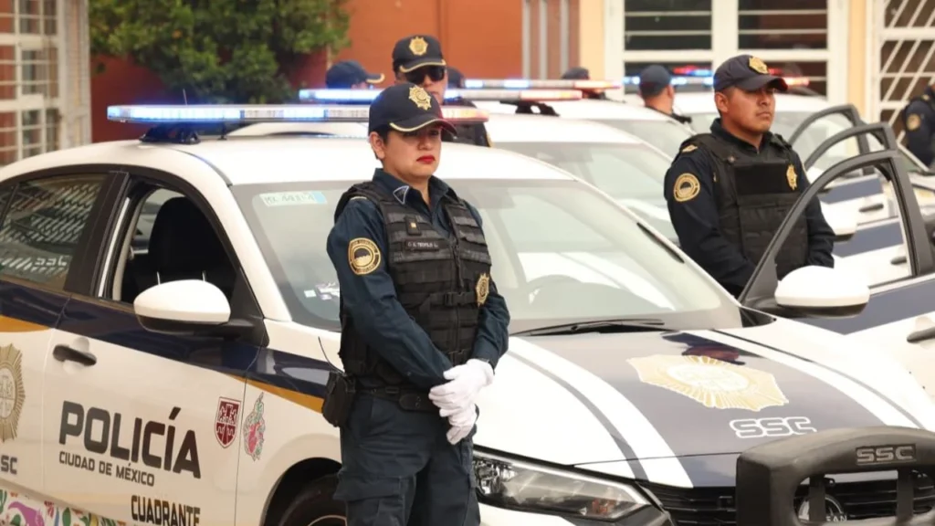 Clara Brugada anunció el Operativo 'Regreso a Clases Seguro 2025' para apoyar a los estudiantes. 