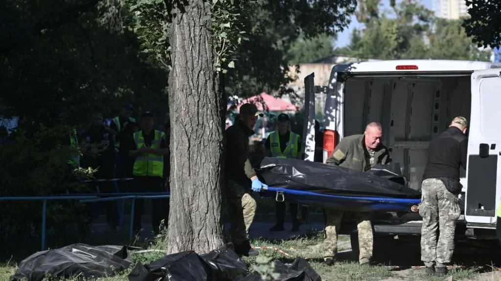 Ataque masivo ruso a Kiev deja 15 muertos