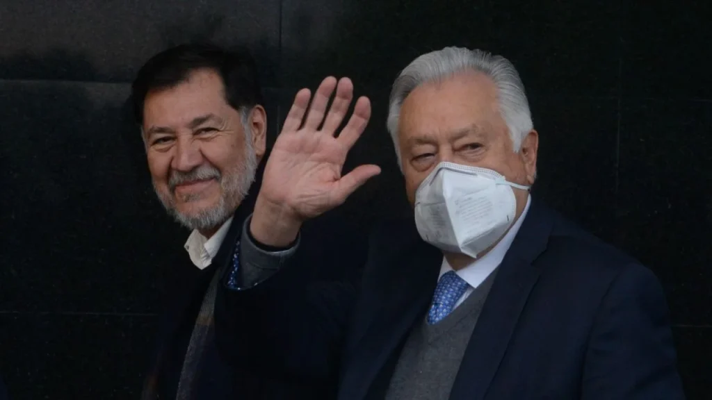 Noroña destacó la actuación del exfuncionario federal Manuel Bartlett en el 2000 y lo definió como un amigo y un patriota.